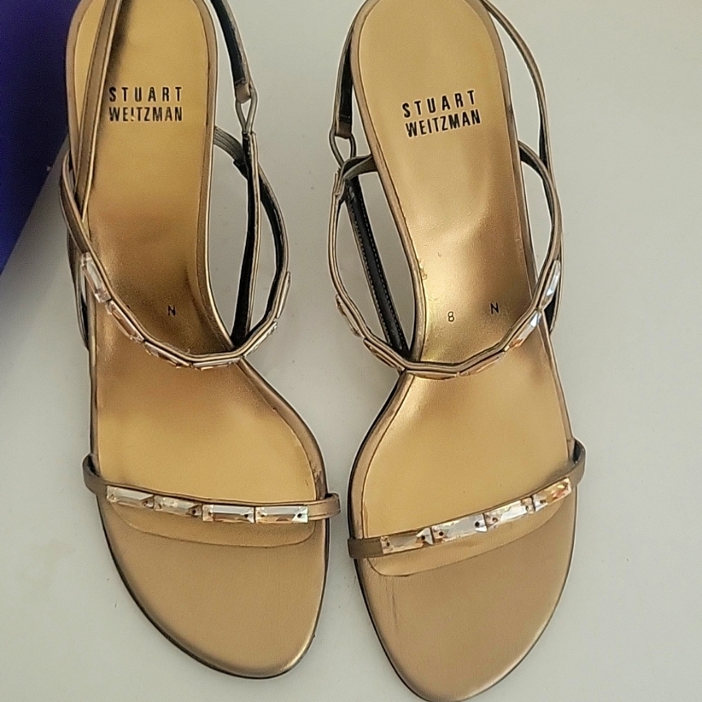 Woman shoes